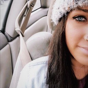 Meet your Posher, Ally